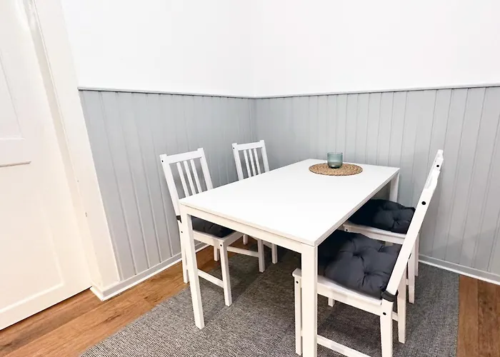 Ruhiges Office-Apartment Mit Kueche - Beuys Apartments Krefeld