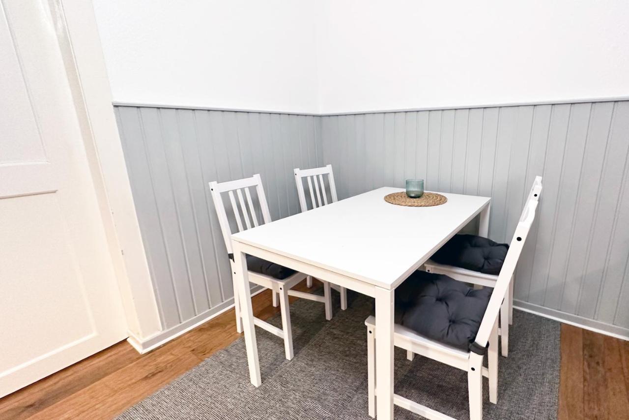 Ruhiges Office-apartment Mit Kueche - Beuys Krefeld